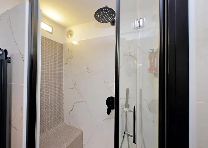 Michelangelo Charmsuite